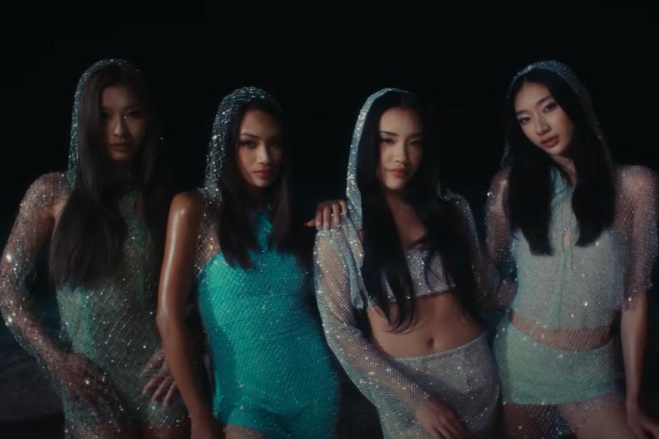 Lirik Lagu 'falling in love' - no na beserta Maknanya