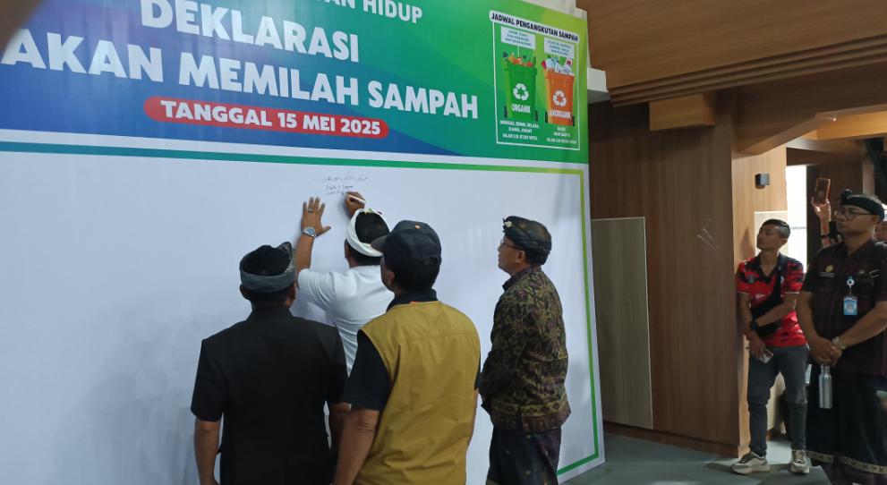 Desa Adat di Karangasem akan Merancang Awig-Awig Sampah