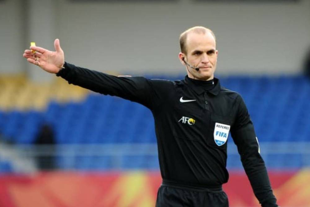 Wasit asal Yordania, Adham Makhadmeh, saat memimpin sebuah pertandingan. (Dok. Istimewa)