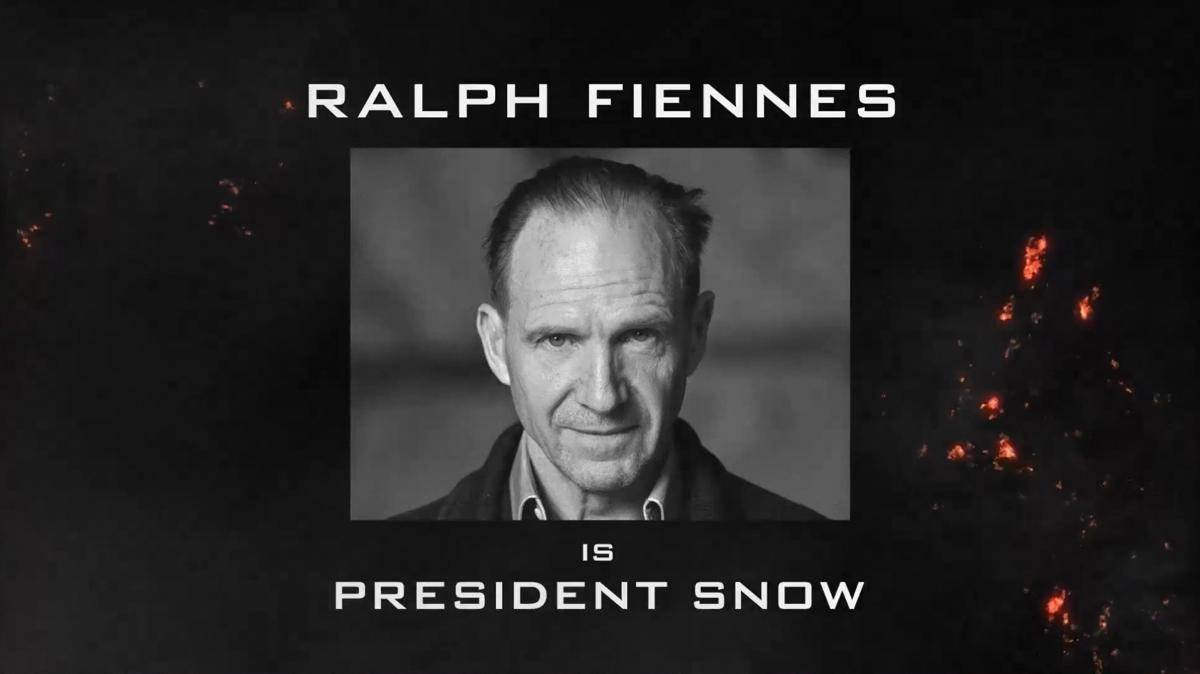 Ralph Fiennes Presiden Snow.jpg