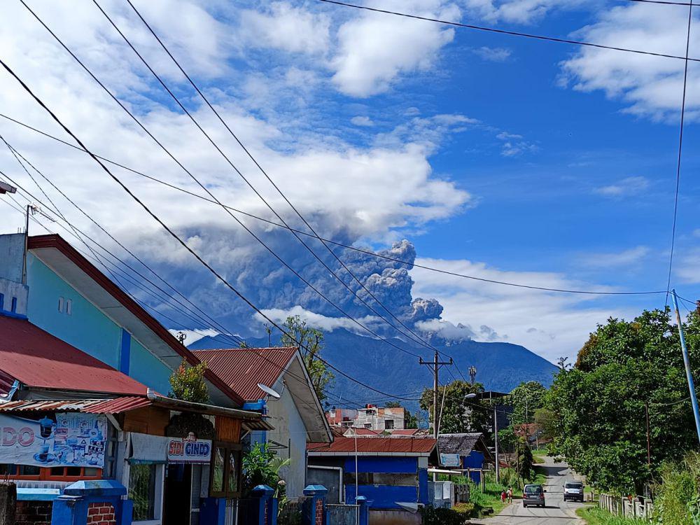 Gunung Marapi Erupsi Beruntun, Ketinggian Kolom Abu 1.000 Meter