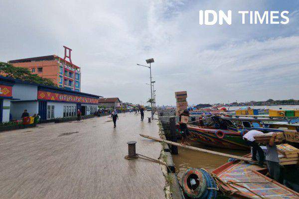 Kawasan Pelabuhan 16 Ilir Palembang (IDN Times/Rangga Erfizal)