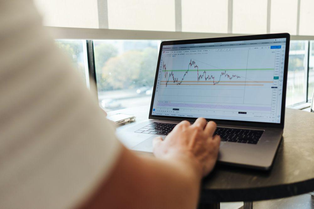 8 Cara Bermain Saham buat Investor Pemula