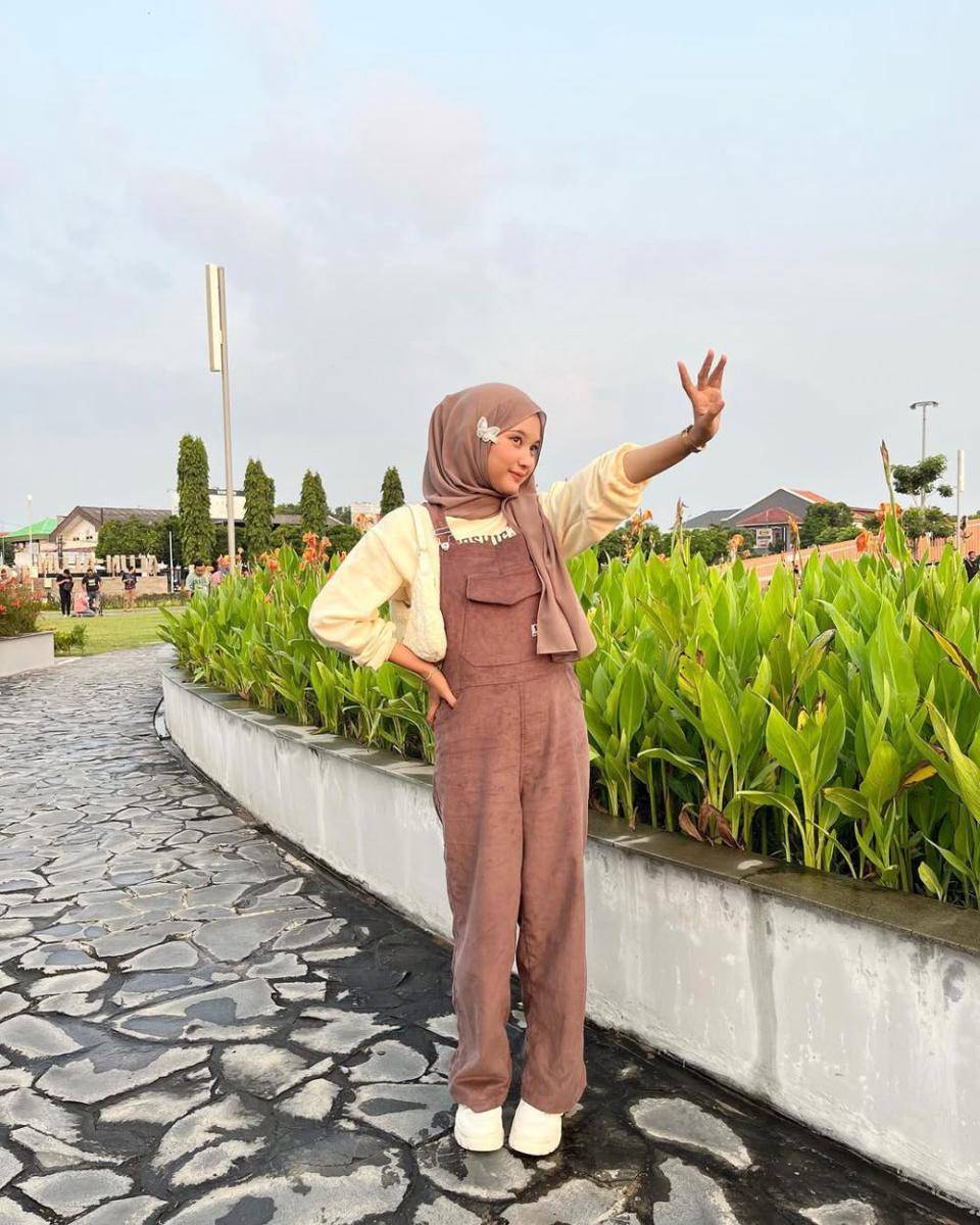 Siska Amera (instagram.com/siskaamera)