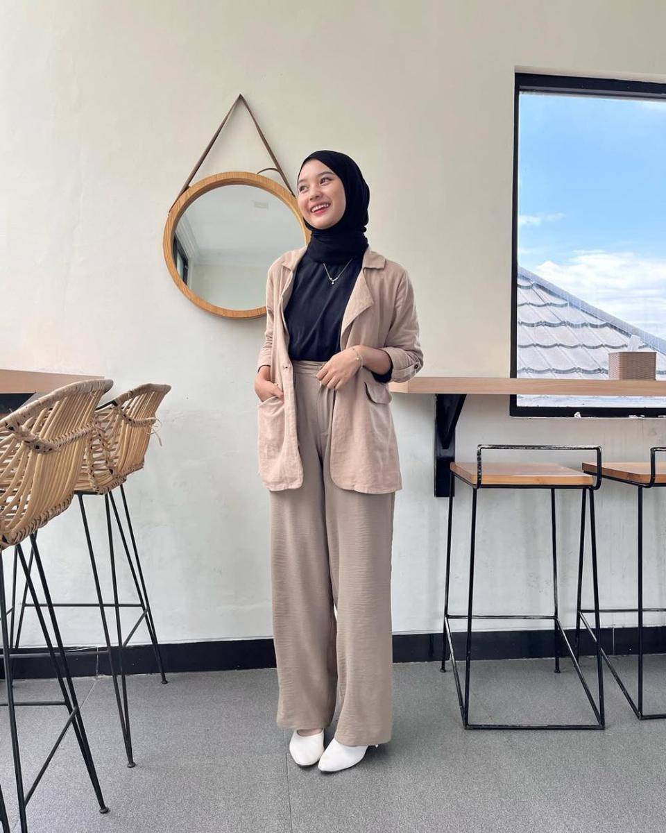 Siska Amera (instagram.com/siskaamera)