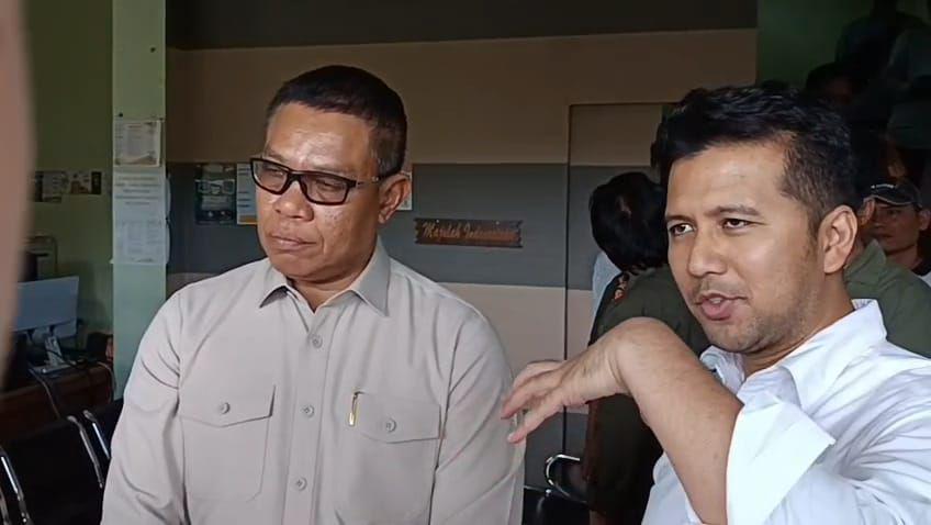 Wakil Gubernur Jawa Timur, Emil Elestianto Dardak bersama Pj. Bupati Magetan Nizamul saat kunjungan kerja. IDN Times/ Riyanto.