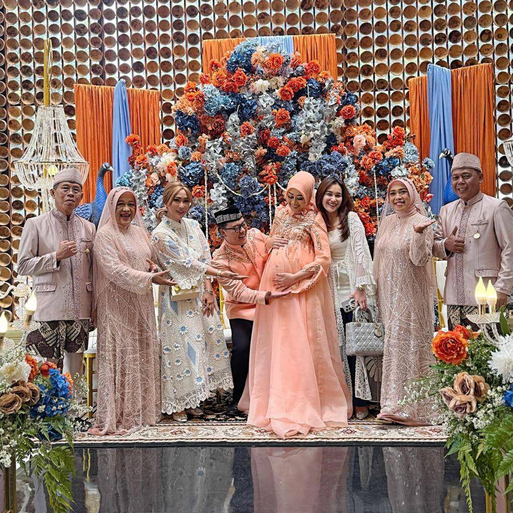 mitoni istri Danang Pradana (instagram.com/inul.d)