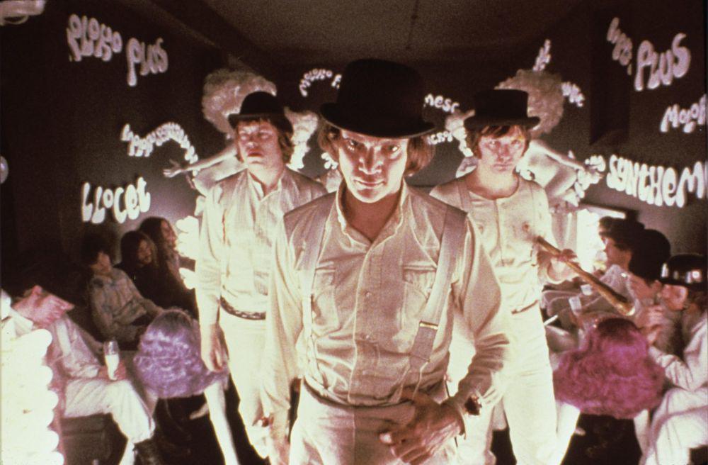 5 Film Klasik yang Dicekal karena Adegan Erotis Terlalu Kontroversial