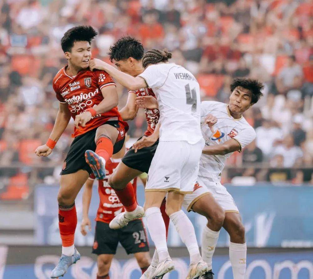 Pertandingan antara Bali United menghadapi Madura United. (Instagram.com/baliunitedfc)