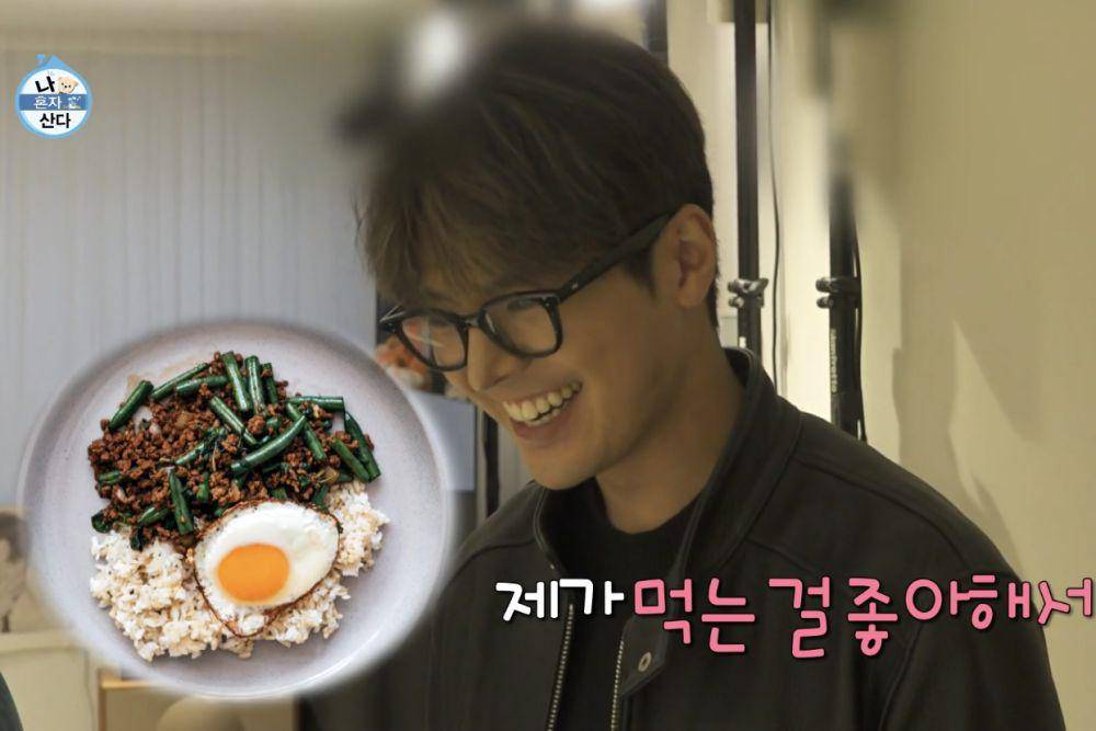 Ryeo Un dalam reality show I Live Alone (dok. VIU/I Live Alone)