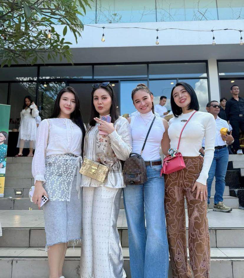 potret artis hadiri acara mitoni 7 bulan kehamilan Hemas Nura, istri Danang Pradana (Instagram.com/lyia_tm)