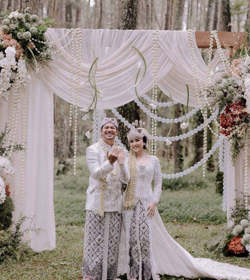 potret pernikahan Muhammad Sadam dan Gladys Victory (Instagram.com/sadam.jpg)
