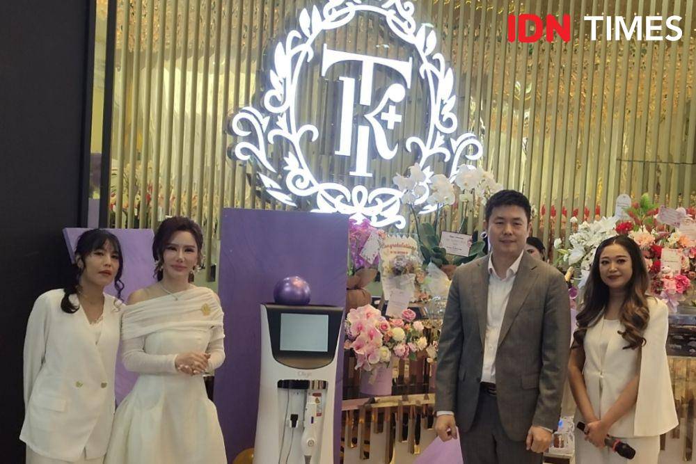 The Kliniix Plus menghadirkan 2 mesin sekaligus dari luar negeri dalam rangka Anniversary yang ke 20 tahun (IDN Times/Indah Permata Sari)