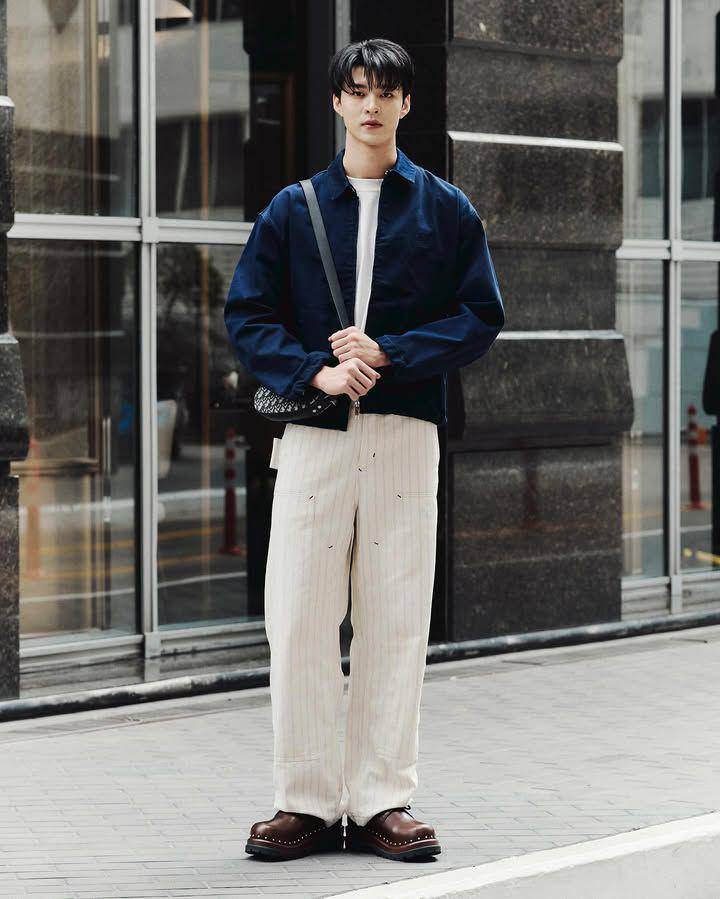 outfit smart casual ala Meen Nichakoon (instagram.com/meennicha8)