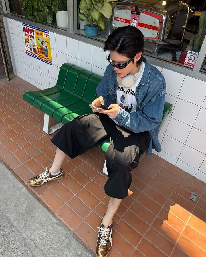 styling celana cargo ala Nodt Nutthasid (Instagram.com/nodted)