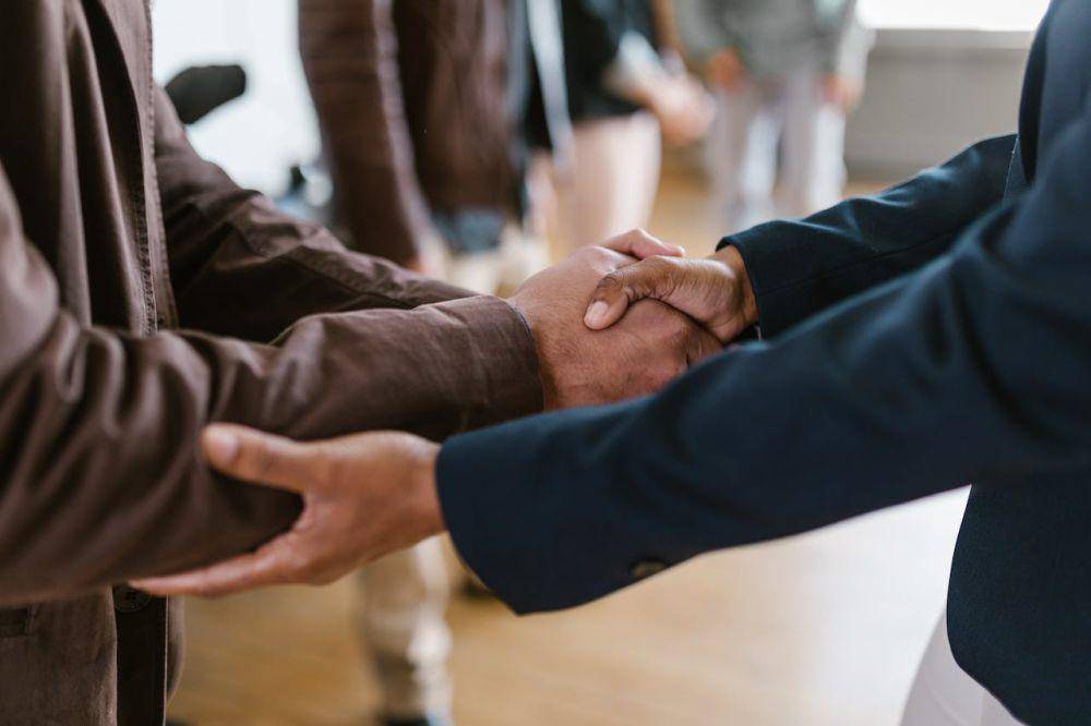 Ilustrasi Investor Deal (Pexels.com)