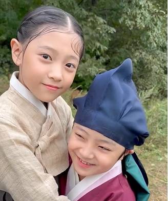 Seo Woo Jin dan Kim Ji Yul di drakor Dear Hongrang (instagram.com/_angel_elijah_)