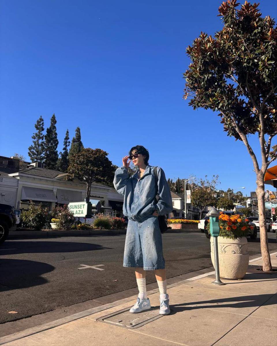 gaya street fashion ala New THE BOYZ (instagram.com/idisnew)
