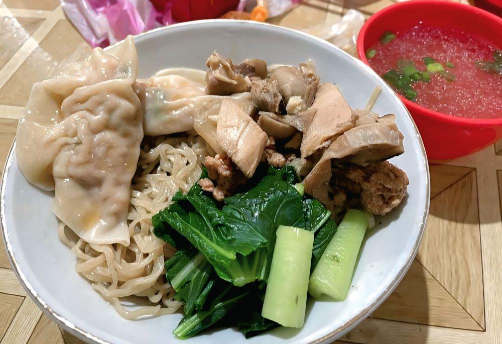 5 Kuliner Hidden Gem di Glodok, Ada Pastry Enak Tersembunyi