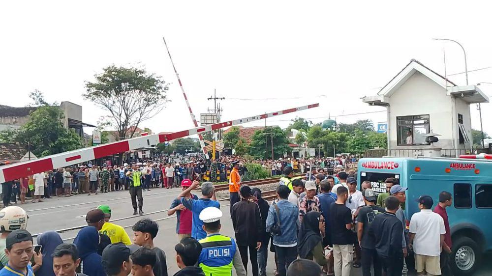 Kronologi Kecelakaan Maut KA Malioboro Ekspres di Magetan
