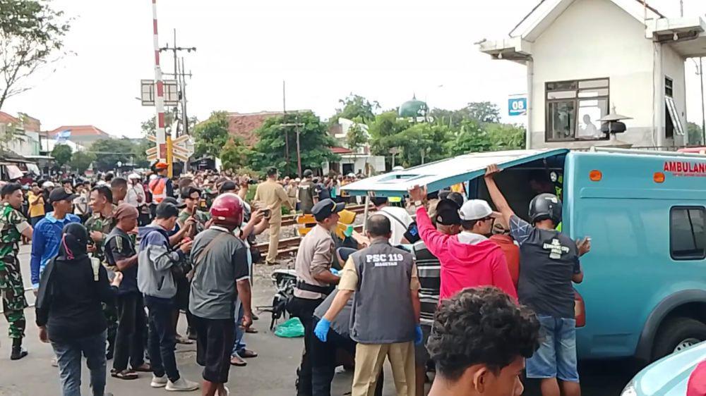 Baru 1 dari 4 Korban Tewas Laka KA di Magetan Teridentifikasi