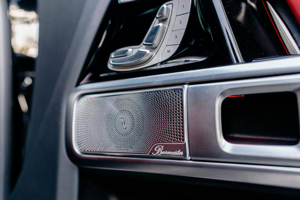 ilustrasi speaker pada mobil (pexels.com/Garvin St. Villier)
