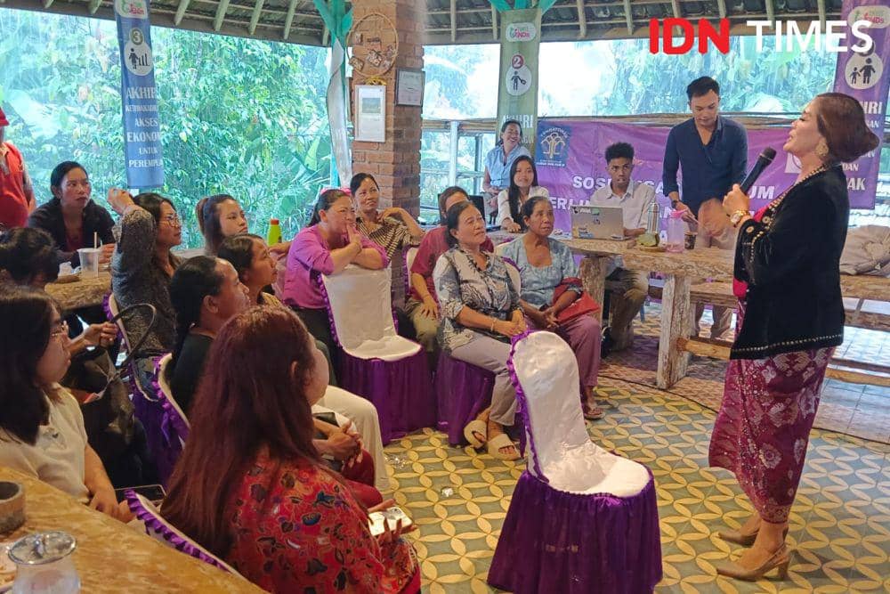 Lembaga Bantuan Hukum Bali Woman Crisis Centre (LBH BWCC) mendidik sejumlah paralegal di seluruh Bali (IDN Times/Ayu Afria)