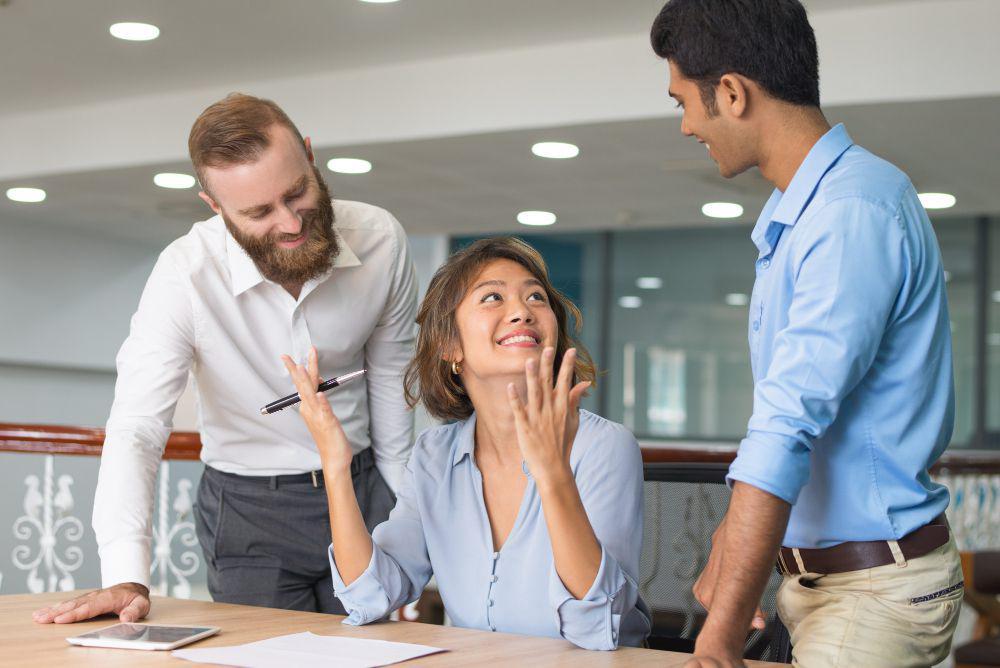 5 Tips jika Kamu Kentut saat Meeting, Jangan Panik!