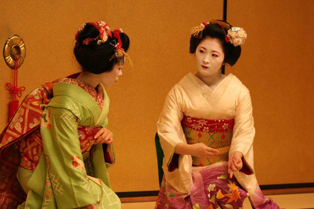 ilustrasi geisha (commons.wikimedia.org/Jon Rawlinson)