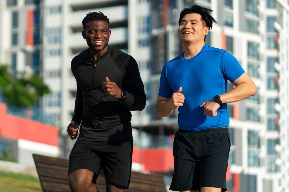 5 Tips Skincare Pria Setelah Lari Marathon, Segar dan Anti Iritasi!