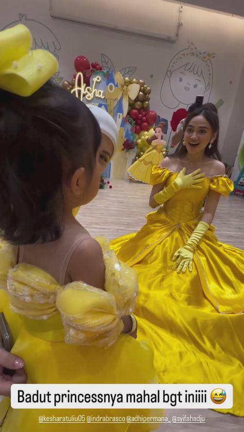 Syifa Hadju jadi Princess Belle (Instagram.com/kesharatuliu05)