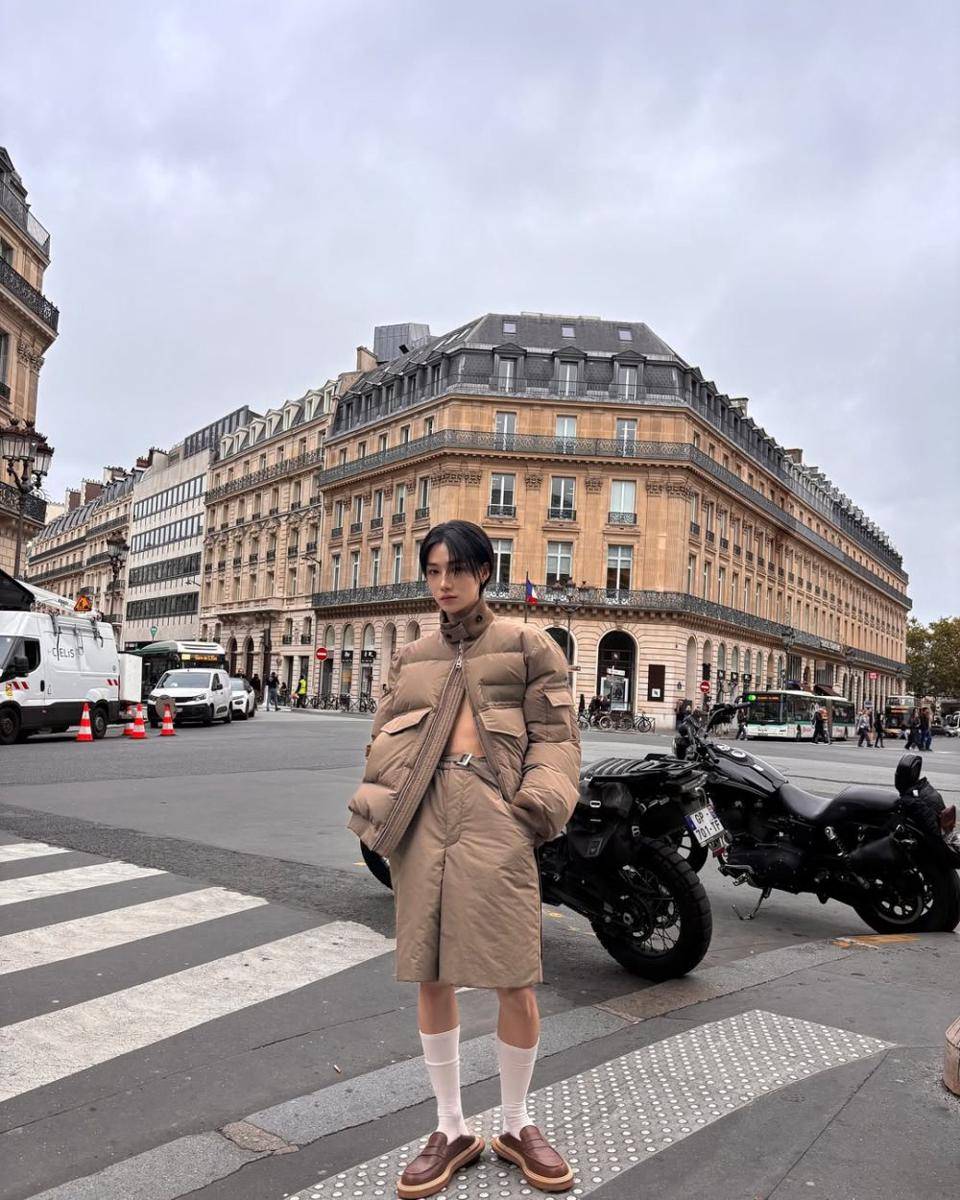 gaya street fashion ala New THE BOYZ (instagram.com/idisnew)