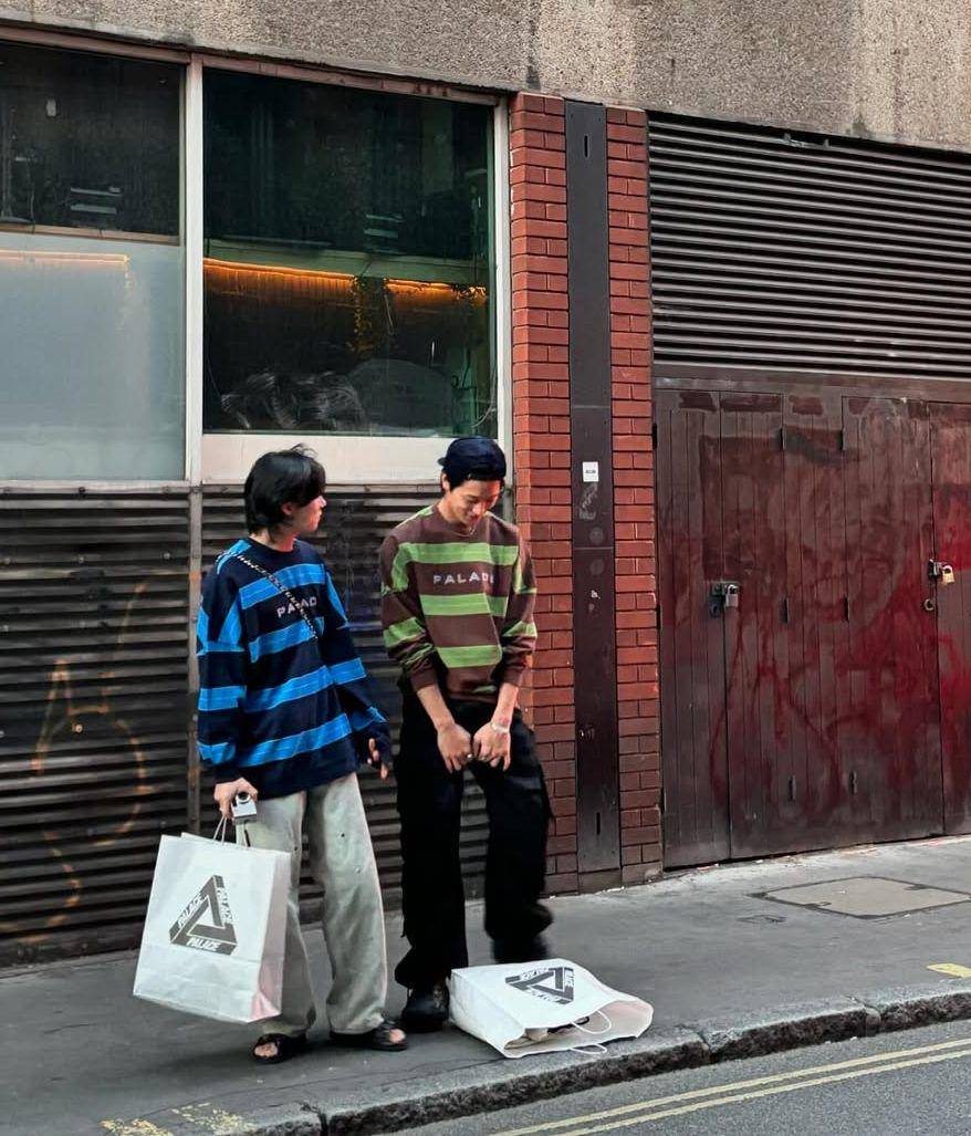 gaya street fashion ala New THE BOYZ (instagram.com/idisnew)