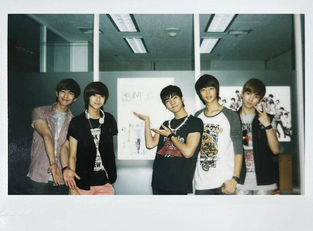 SHINee (instagram.com/shinee)