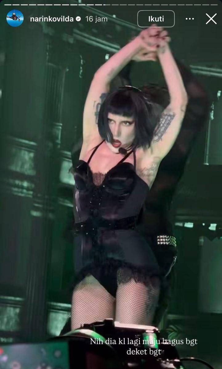 potret Awkarin nonton konser Lady Gaga di Singapura (Instagram.com/narinkovilda)