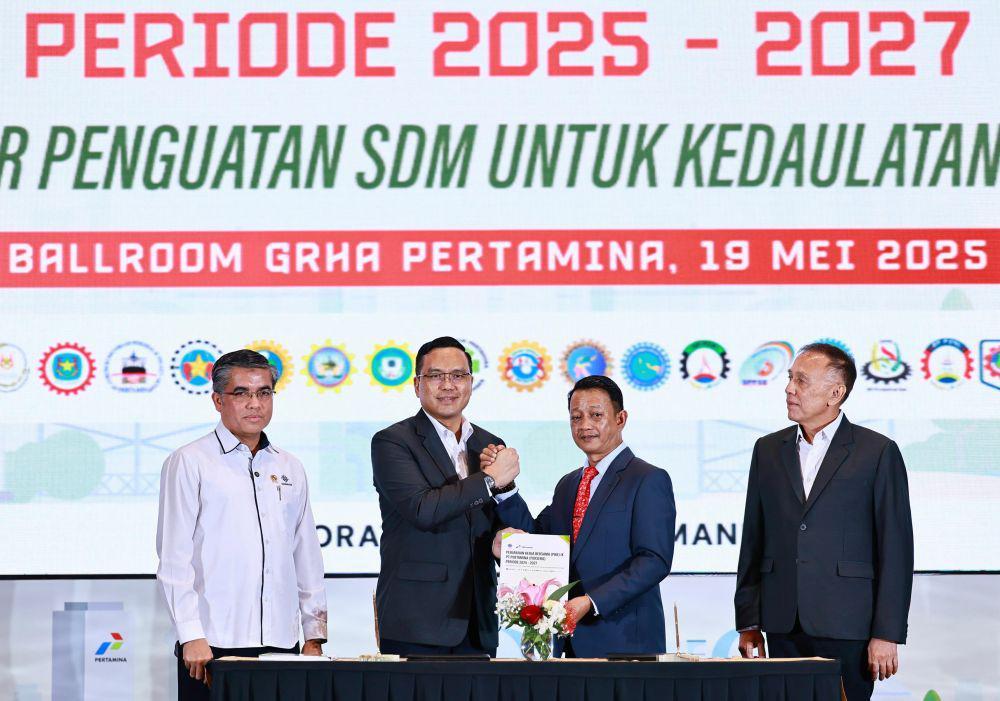 Menaker Saksikan Penandatanganan PKB Pertamina dan Serikat Pekerja