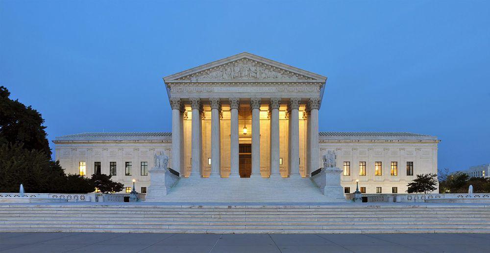 Mahkamah Agung Amerika Serikat (Joe Ravi, CC BY-SA 3.0, via Wikimedia Commons)