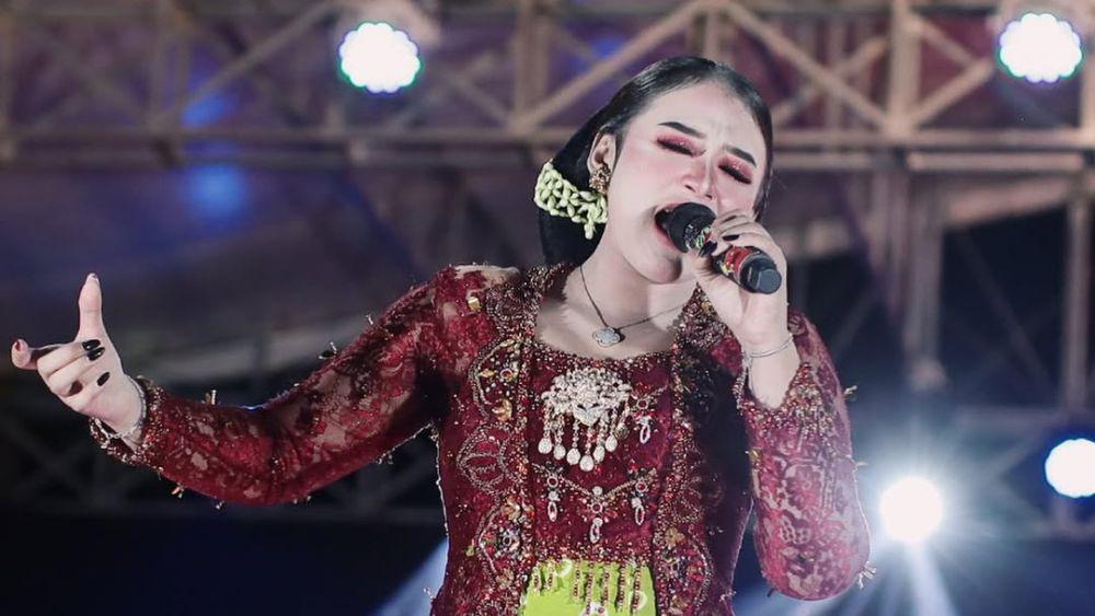 Lirik Lagu Ayang Ayang Niken Salindry beserta Maknanya