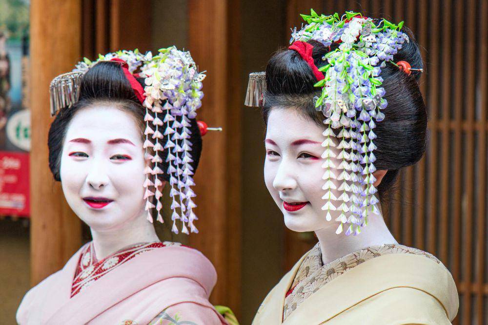 ilustrasi riasan rambut maiko (pexels.com/Arnie Papp)