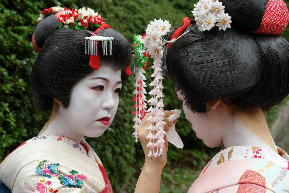 ilustrasi geisha (pexels.com/Bor Jinson)