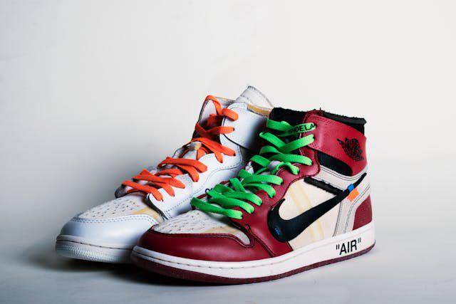 ilustrasi sepatu limited edition (pexels.com/Madvortex)