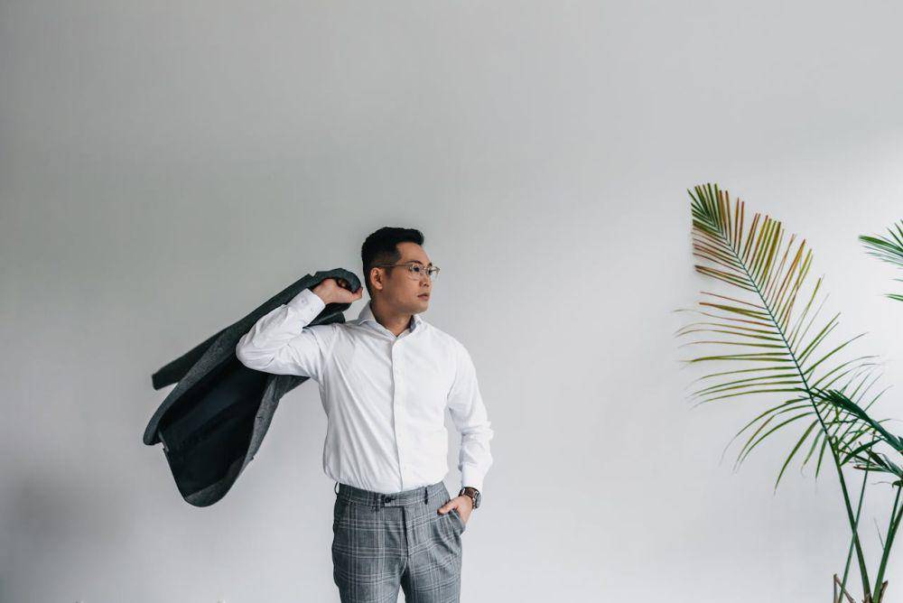 ilustrasi berbaju putih (pexels.com/PNW Production)