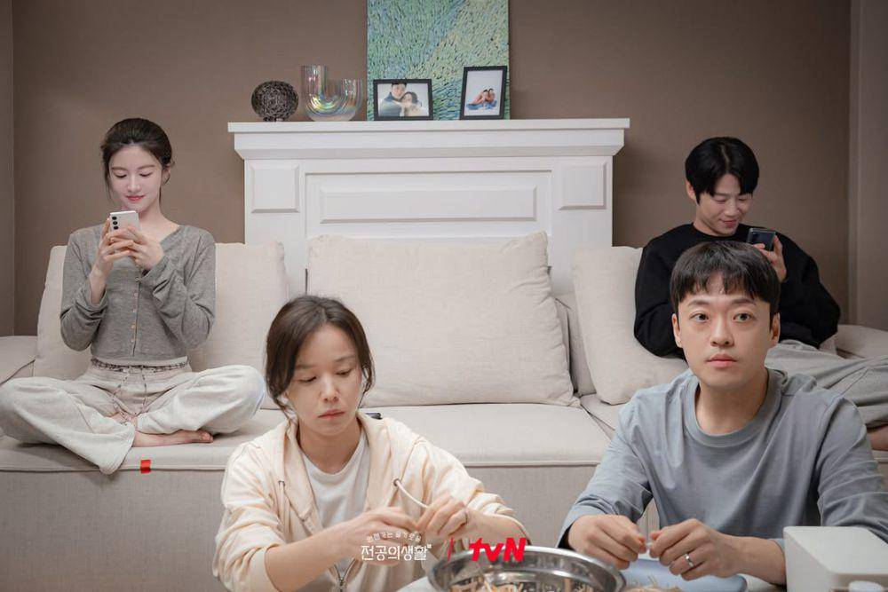 cuplikan drama Resident Playbook (dok. tvN/Resident Playbook)