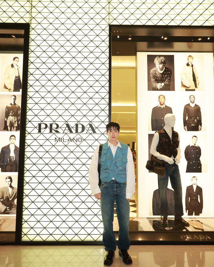 styling rompi vest ala Off Jumpol (instagram.com/tumcial)