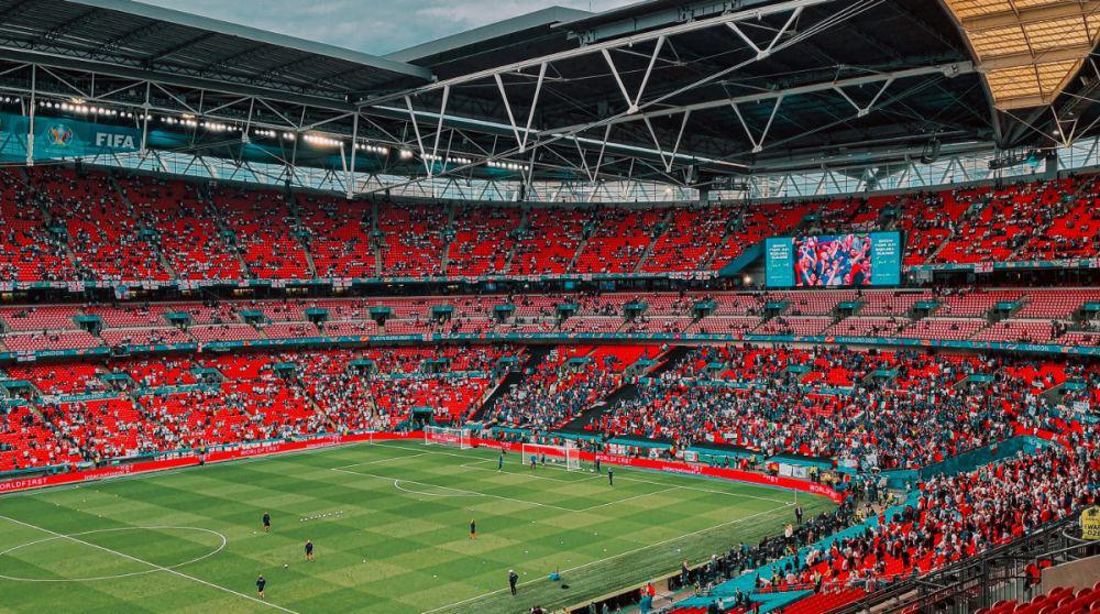 Jatuh Bangun Karier Eberechi Eze hingga Menjuarai Piala FA 2024/2025