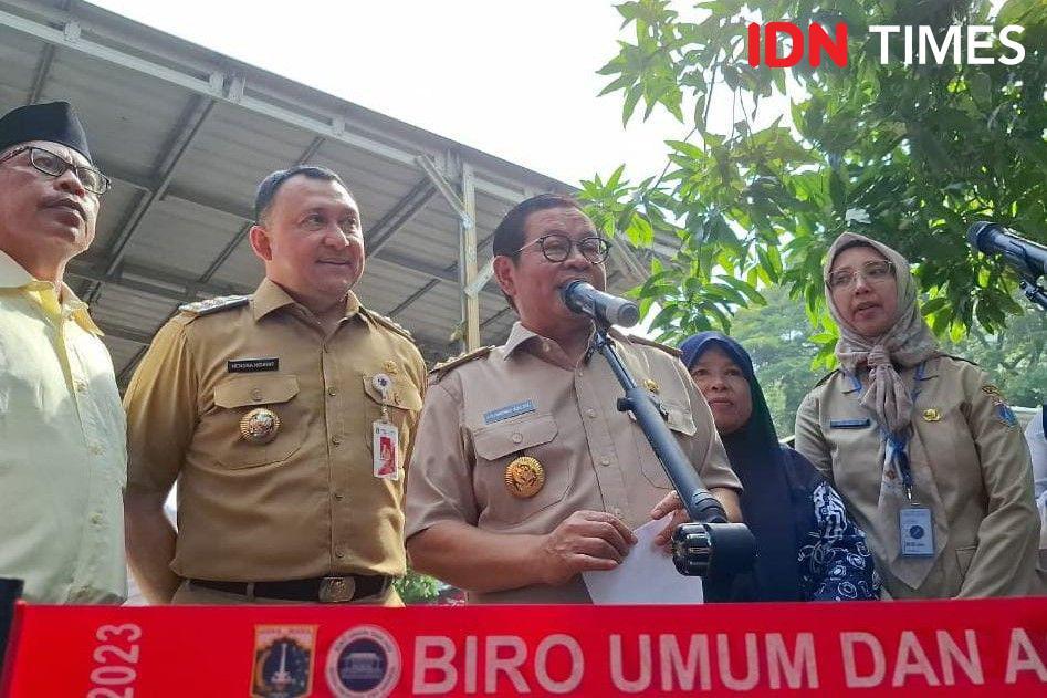 Pramono Cek Pengerukan Kali Cakung Lama Target Selesai 2027