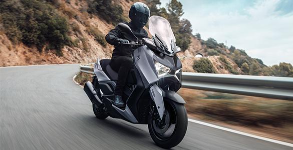 7 Rekomendasi Motor Matic untuk Touring, Ada ADV dan NMAX
