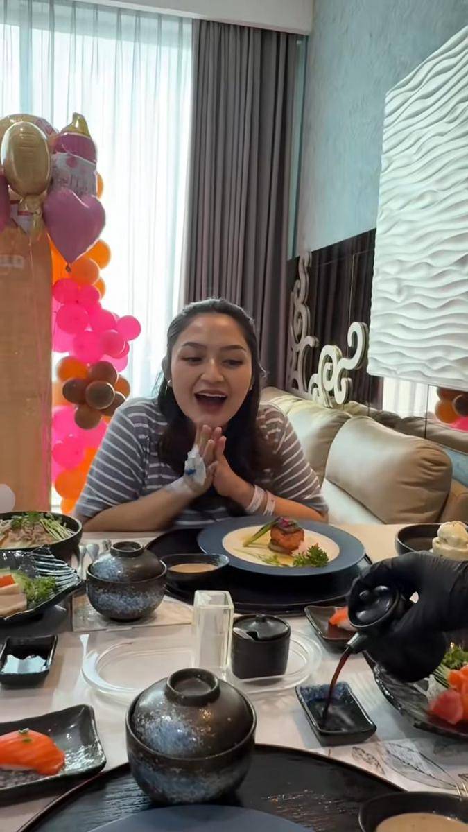 Siti Badriah dapat kejutan dari suami (tiktok.com/@krissiti911)