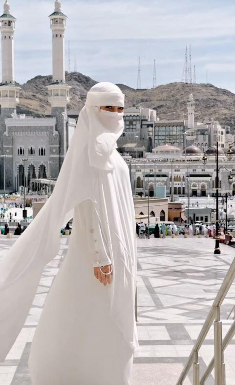 penampilan terbaru Celine Evangelista berhijab (Instagram.com/celine_evangelista)