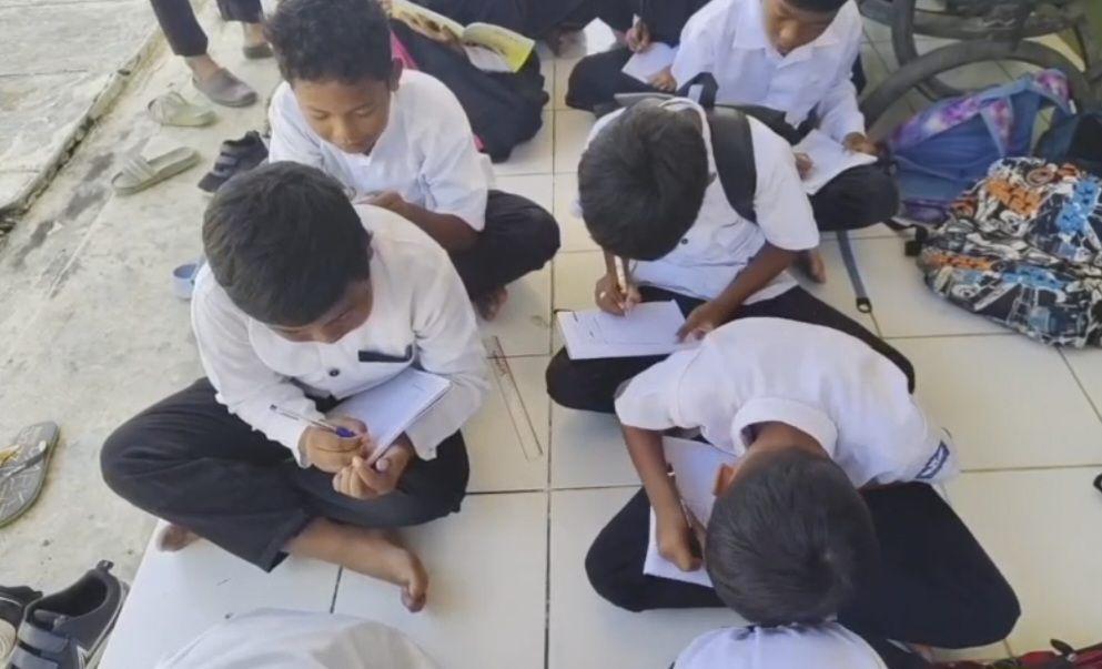 Ribuan Kelas SD dan SMP di Kabupaten Pandeglang Rusak